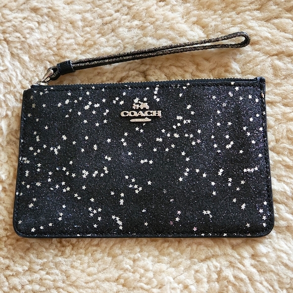 Gorgeous NWOT Coach Starry Night Shimmer Wristlet 🖤👻 - Picture 1 of 11